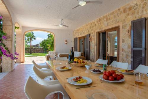 Villa Can Turquesa / Casa Turquesa