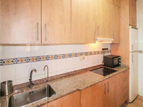 Four-bedroom Holiday Home In Santa Pola