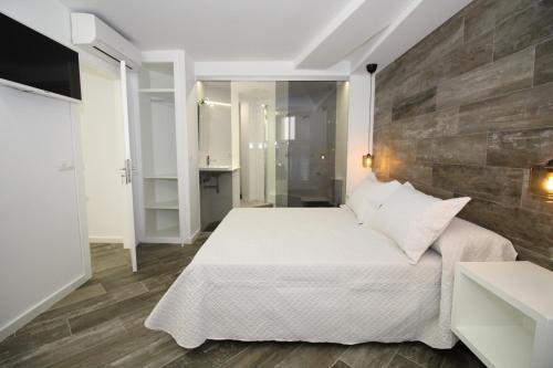 Hostal Alojamientos Santa Pola