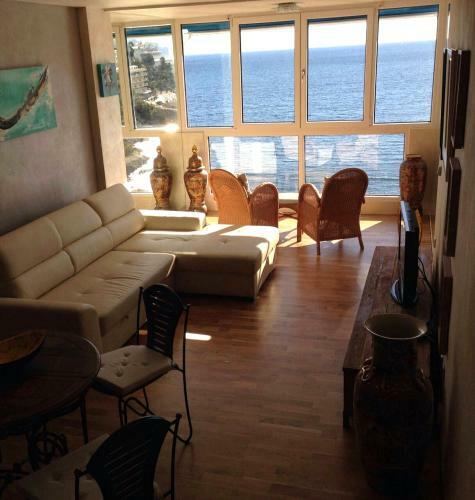 Apartment Ramon De Moncada