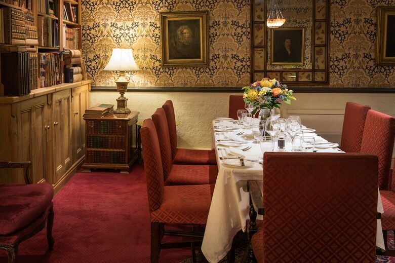 Royal Castle Hotel
