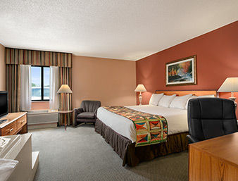Hotel Baymont Inn Sullivan North