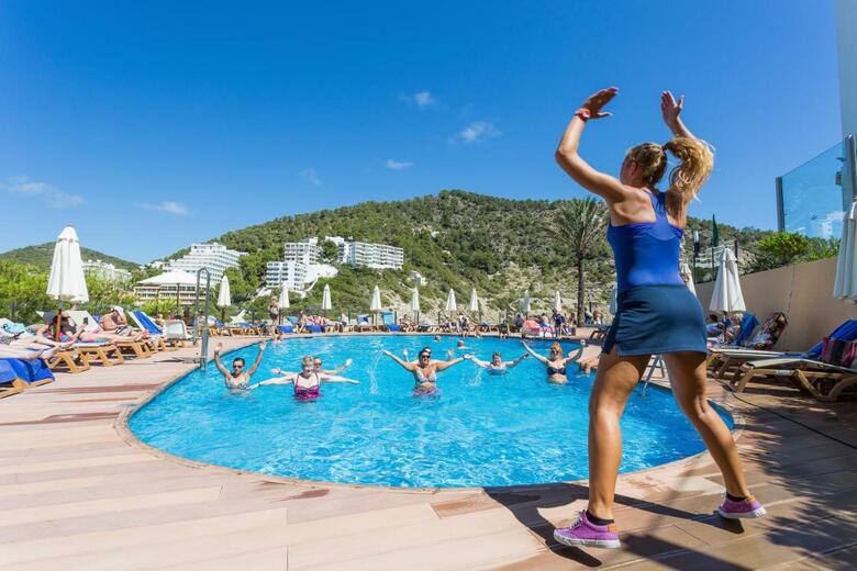 Hostal Palladium Hotel Cala Llonga - Adults Only