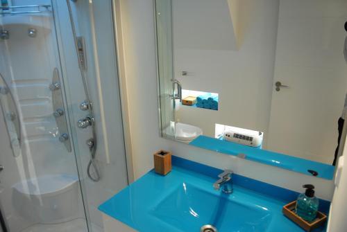 Color Apartments I