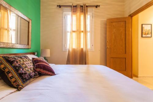 Bedouin Chic - Space Maison Apartments