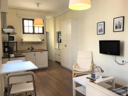Apartamento �tico La Juder�a (v33)