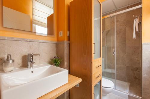Elegant And Cozy Apartment Downtown Seville.