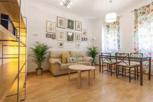 Elegant And Cozy Apartment Downtown Seville.
