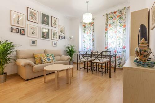 Elegant And Cozy Apartment Downtown Seville.