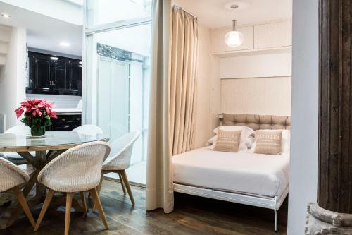 Apartamento Puerta Catedral Art Gallery