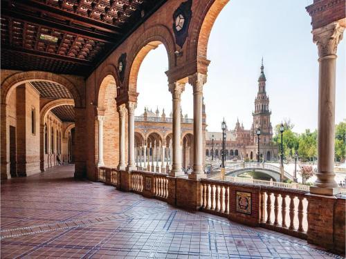Four-bedroom Apartment In Sevilla