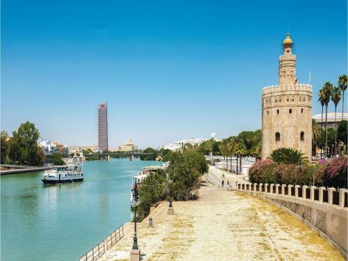 Four-bedroom Apartment In Sevilla