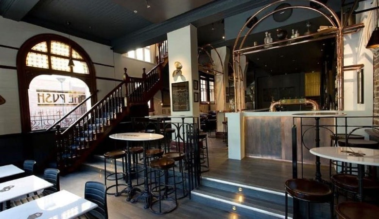 Russell Hotel In The Rocks