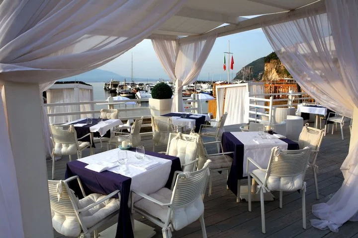 Hotel Le Ancore(.)