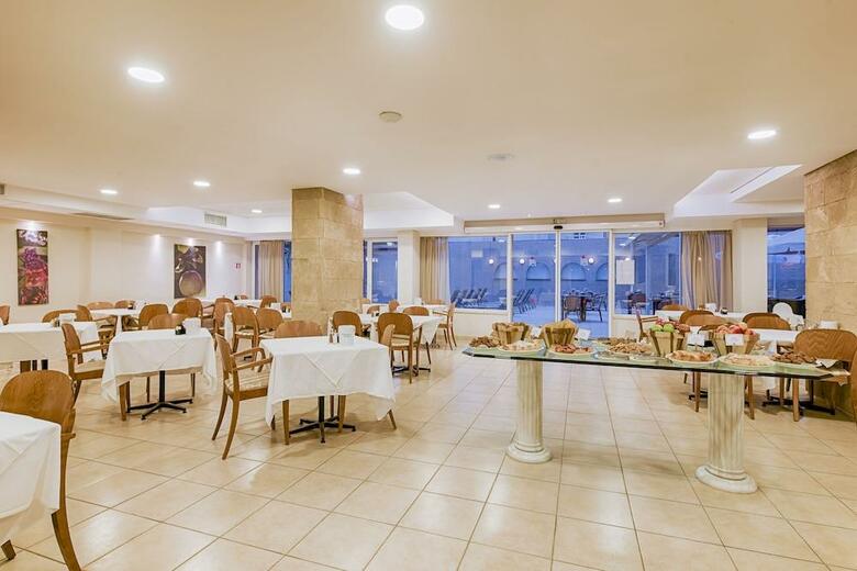 Pearl Hotel