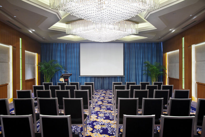 Hotel Crowne Plaza Chongqing (ro)