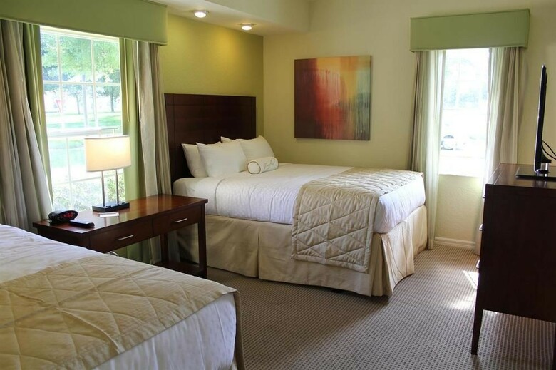 Hotel Mystic Dunes Resort & Golf Club