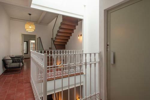 Reservaloen Casa Sevillana