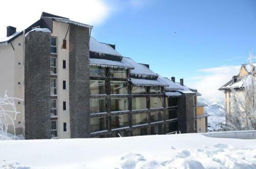 Apartamento Miramar Ski 8 Sleeps