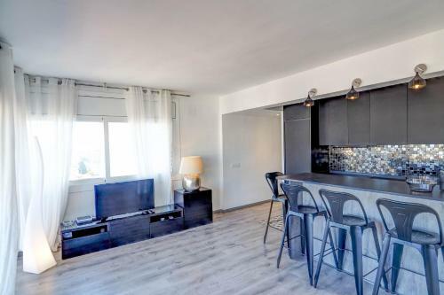 Chic Sea Views Apartment