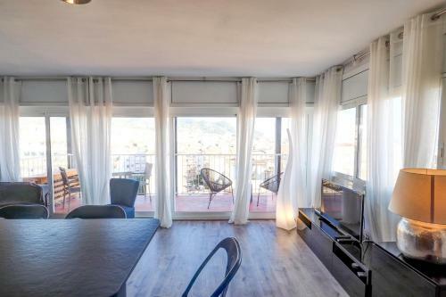 Chic Sea Views Apartment