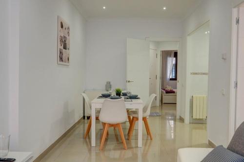 White Center Apartment