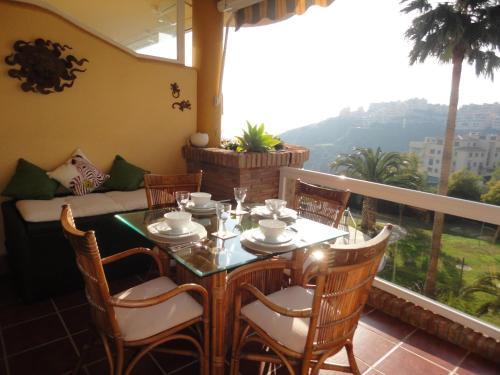 Apartamento Ref. 2733 Altos De Calahonda