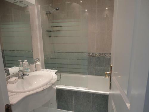 Apartamento Ref. 2733 Altos De Calahonda
