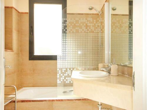 Two-bedroom Apartment In Calahonda, Mijas Costa