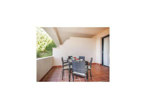 Two-bedroom Apartment In Calahonda, Mijas Costa