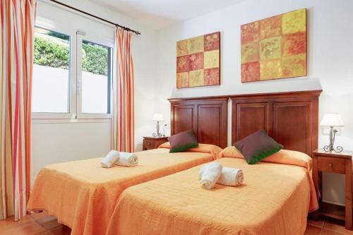 Torre Soli Nou Villa Sleeps 9 Pool Air Con Wifi