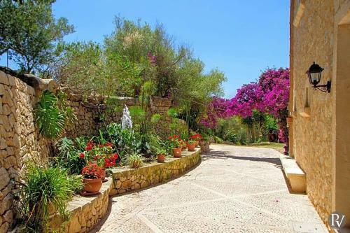 Son Macia Villa Sleeps 8 Pool Wifi