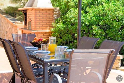 Son Macia Villa Sleeps 6 Pool Air Con