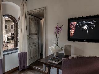 Hotel Castel Monastero