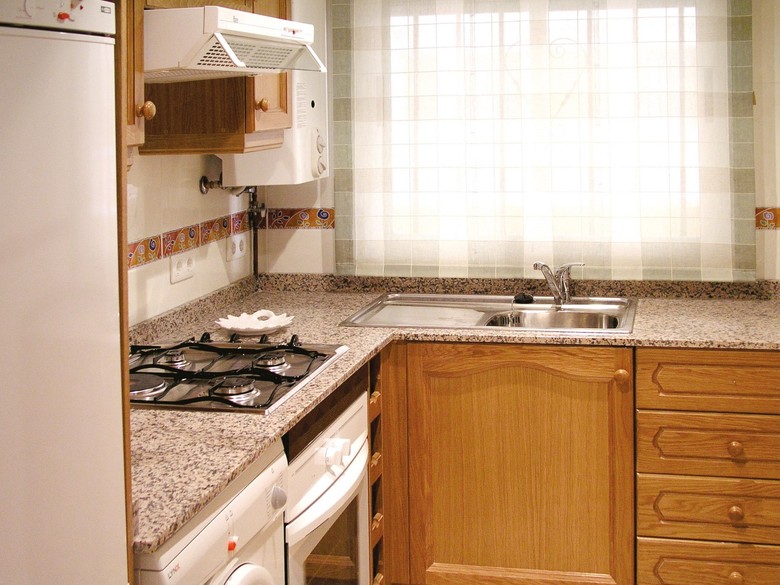 Apartamentos 2� L�nea Multiservicios Marina D�or