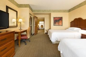 Embassy Suites Albuquerque Hot