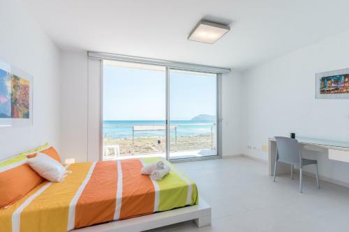 Beach House Grey Rose In Son Serra