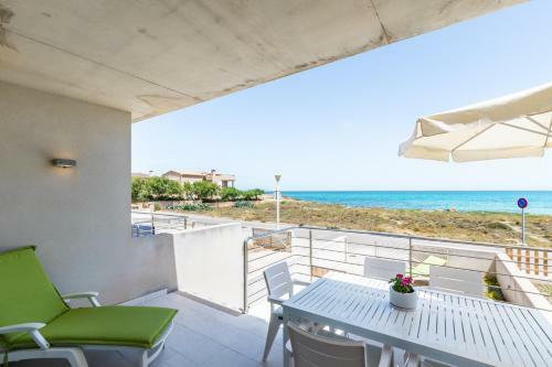 Beach House Grey Rose In Son Serra
