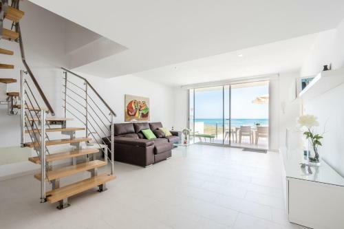 Beach House Grey Rose In Son Serra