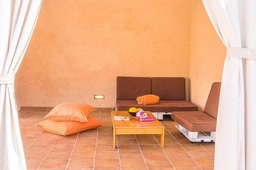 Son Servera Villa Sleeps 6 Pool Air Con Wifi