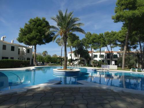 Apartamentos Las Brisas I & II
