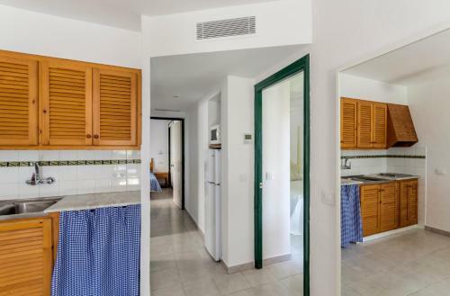 Apartamentos Las Brisas I & II