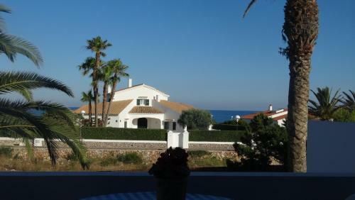 Apartamentos Las Brisas I & II