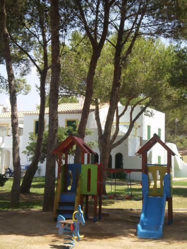 Apartamentos Las Brisas I & II