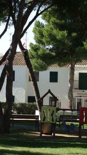 Apartamentos Las Brisas I & II