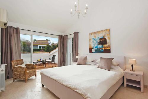 Sotogrande Villa Sleeps 6 Air Con Wifi