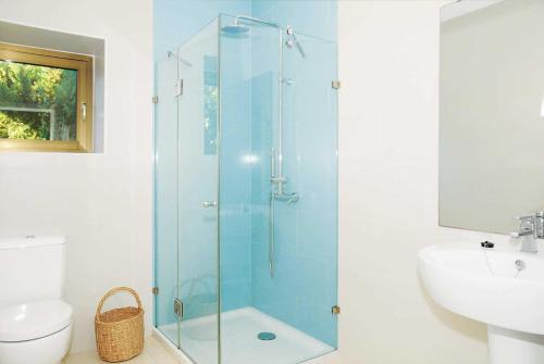 Sotogrande Villa Sleeps 10 Air Con Wifi