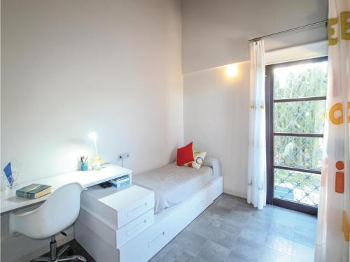 Three-bedroom Holiday Home In Sucina
