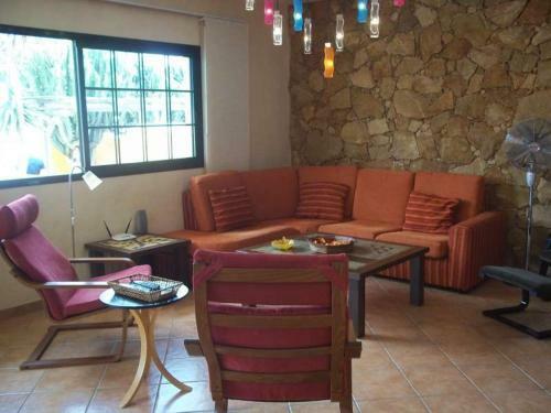 Tahiche Villa Sleeps 8 Pool Wifi