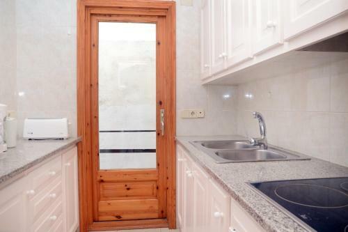 Tamariu Apartment Sleeps 6 Wifi